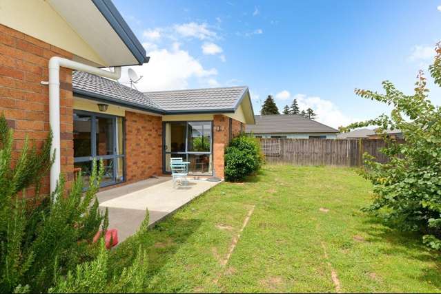 181 Old Farm Road Hamilton East_1