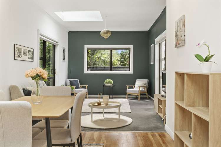 42 Lincoln Avenue Tawa_5