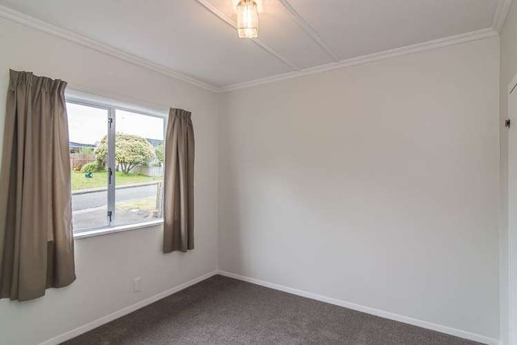 22 Ngaio Road Raumati Beach_12