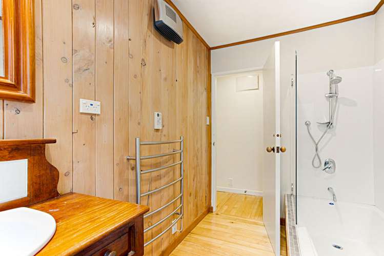 305 Huia Road Titirangi_11