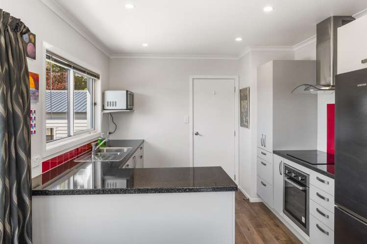 53 Eighty Eight Valley Road Wakefield_13