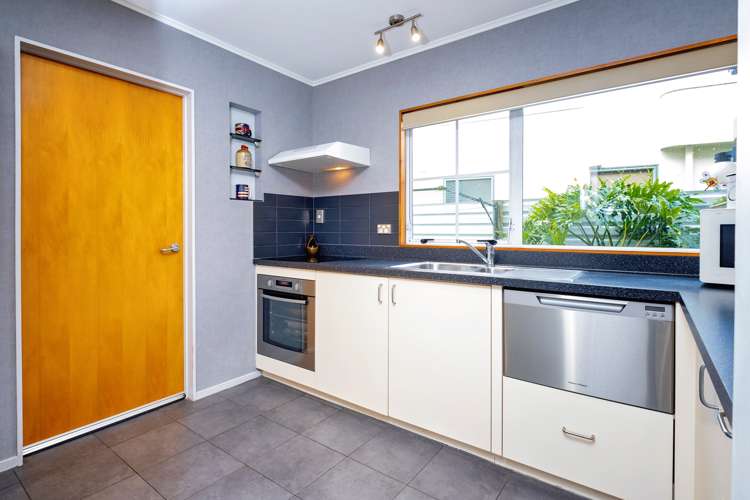 102 Southampton Street West Hastings_13