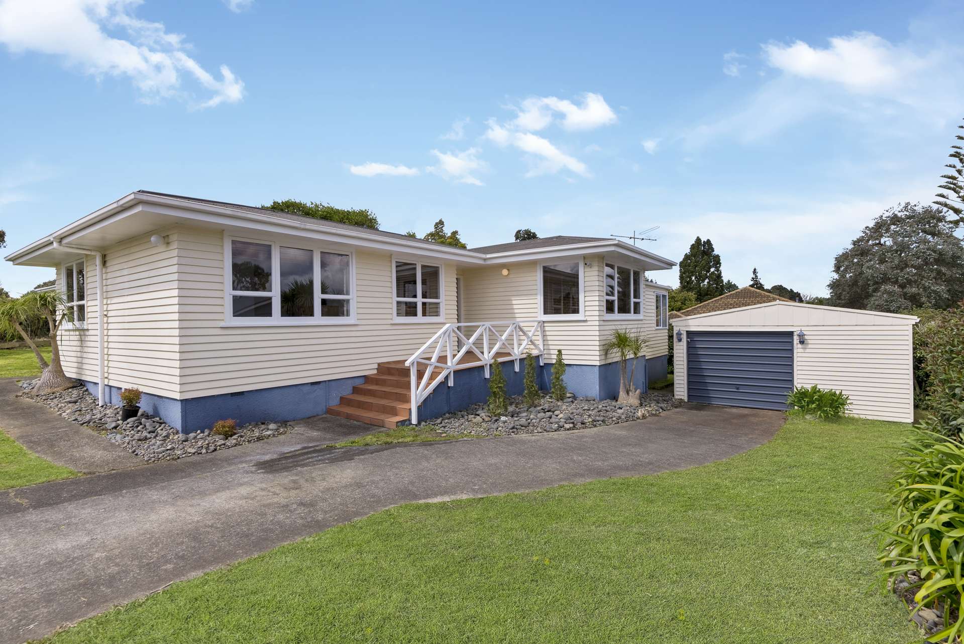 14 Bridgens Avenue Te Atatu Peninsula_0