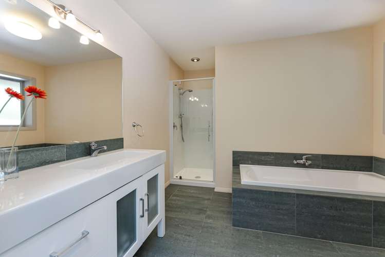 96 Fraser Road Rangihaeata_24