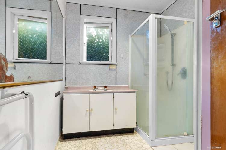 49 Farquhar Road Glendene_11