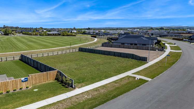 16 Plover Avenue Amberley_2