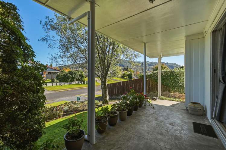 18 Alison Street Mangakakahi_15