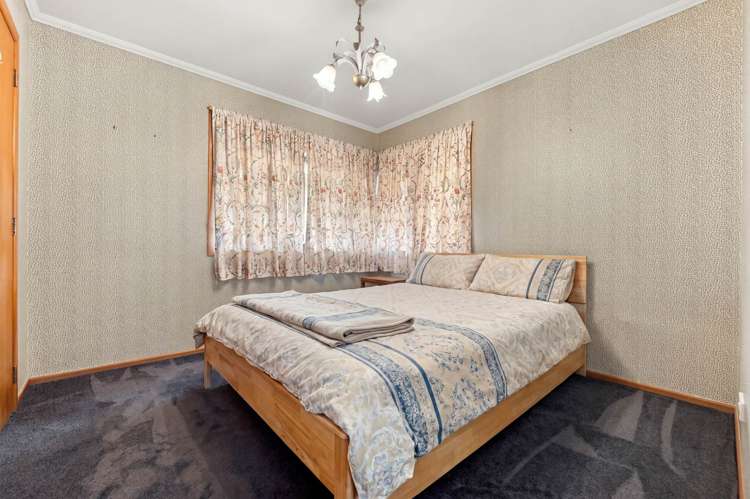 36 Oakwood Grove Eastern Beach_11