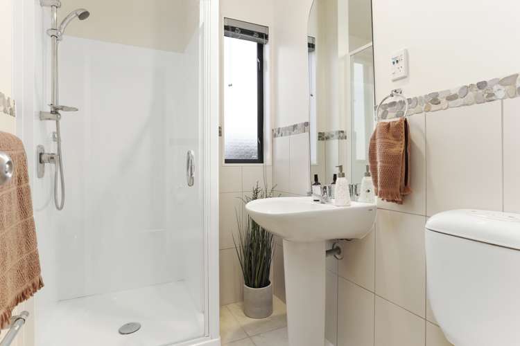 8a Devon Road Bucklands Beach_12