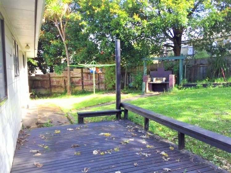 20 Coey Place Glen Eden_11