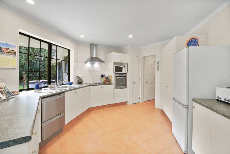 346 Gillard Road Ngahinapouri_10