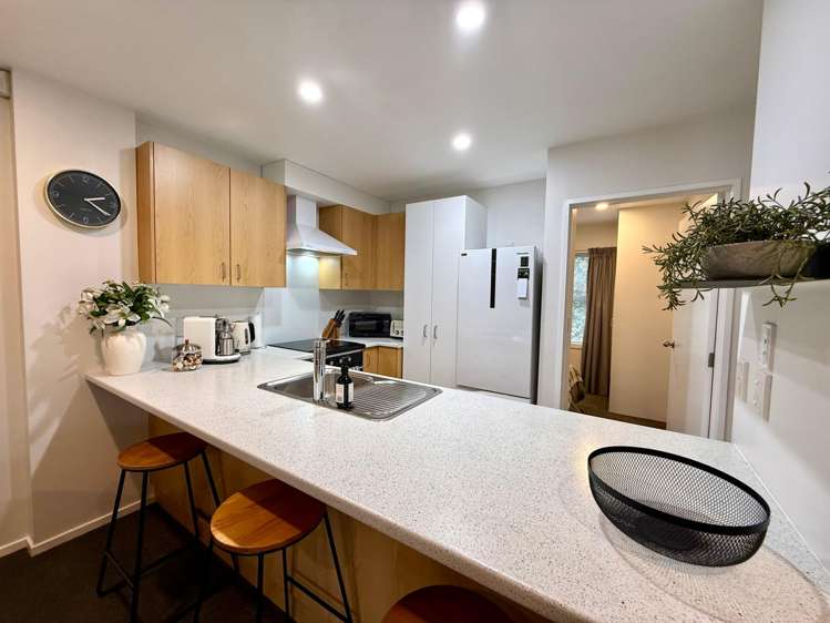 3/3 Grove Road Addington_9