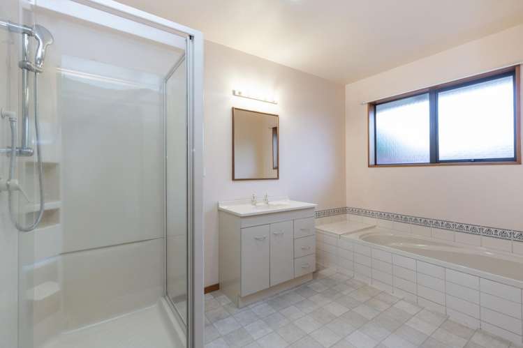 40 Durrell Way Rolleston_17