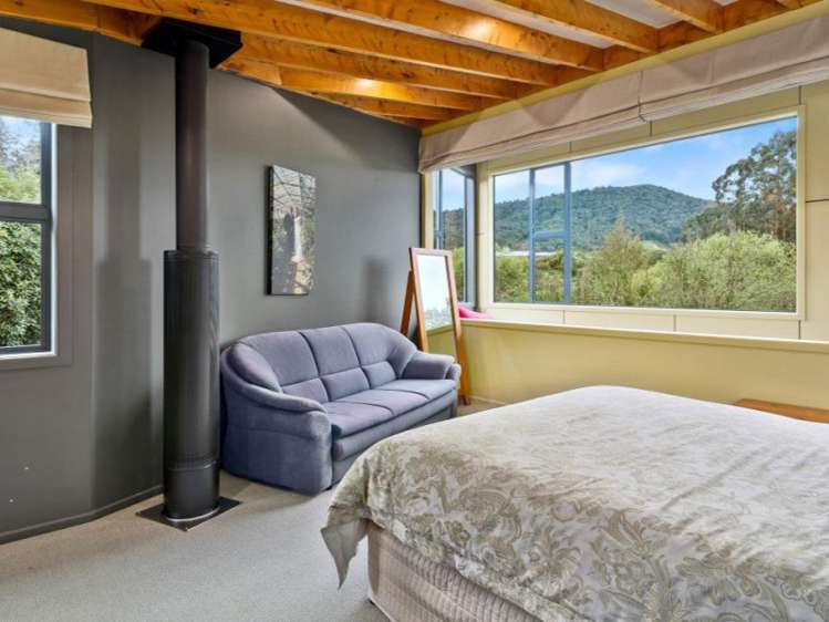 26 Edward Payton Grove Pukehangi_18