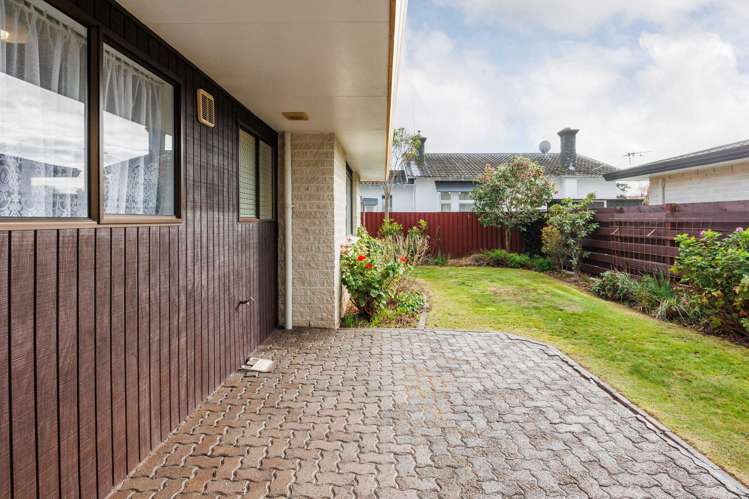 2 Rangitane Street Palmerston North City_12