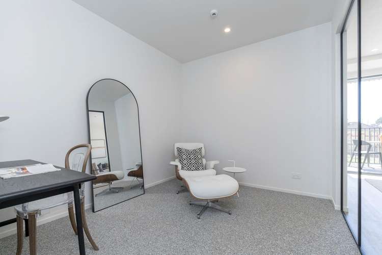 104/2A Te Ara Taurapa Point Chevalier_10