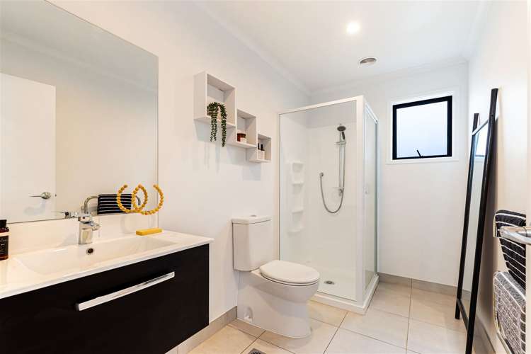 10 Frank Gill Road Hobsonville_17