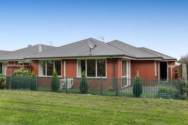 Immediate possession available