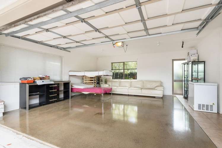 31 Given Grove Pauanui_19