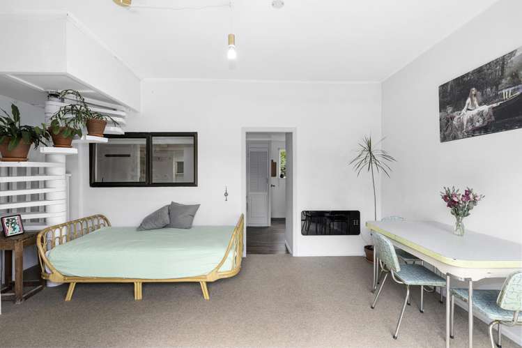 53 Lowry Crescent Stokes Valley_33