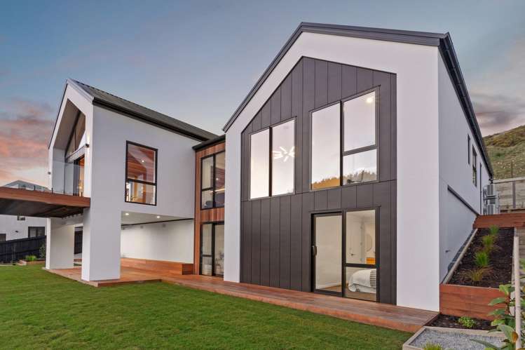10 Flowers Lane_1