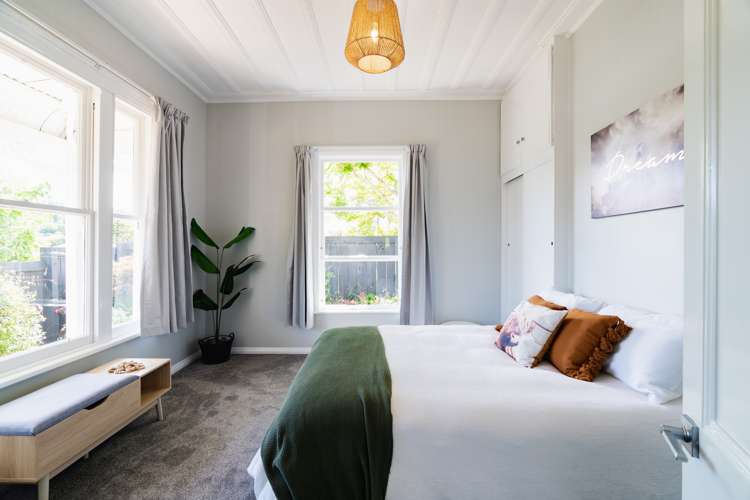 1 Benfell Street Green Island_14