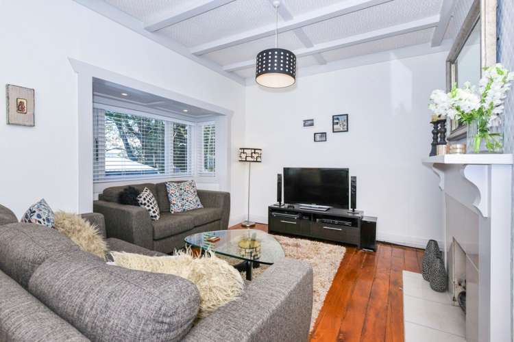 14 Rangipawa Road One Tree Hill_8