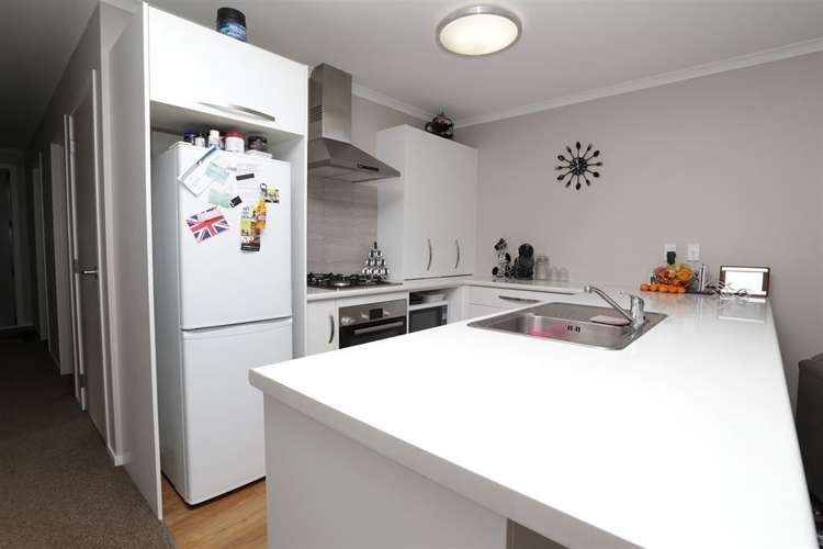 2/27 Jones Crescent Melville_1