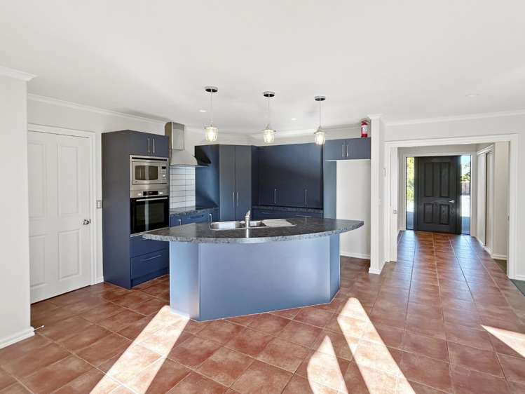 96 Charles Street 11353_4