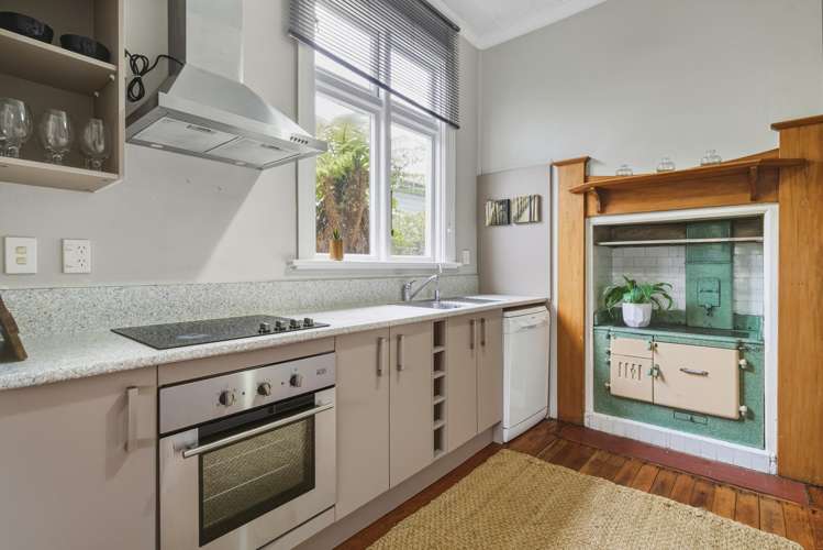 130 Cavell Street Tainui_13