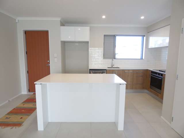 32 Wallace Road Hobsonville_3