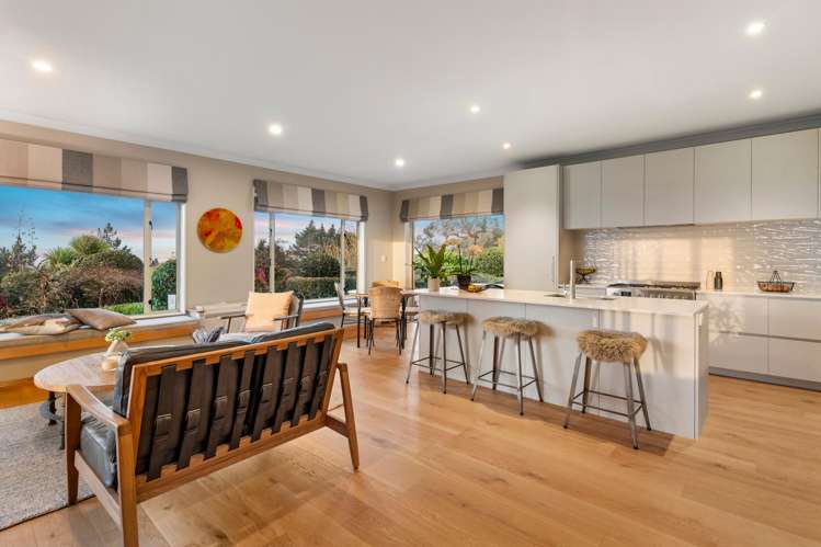 592 Redoubt Road Flat Bush_8