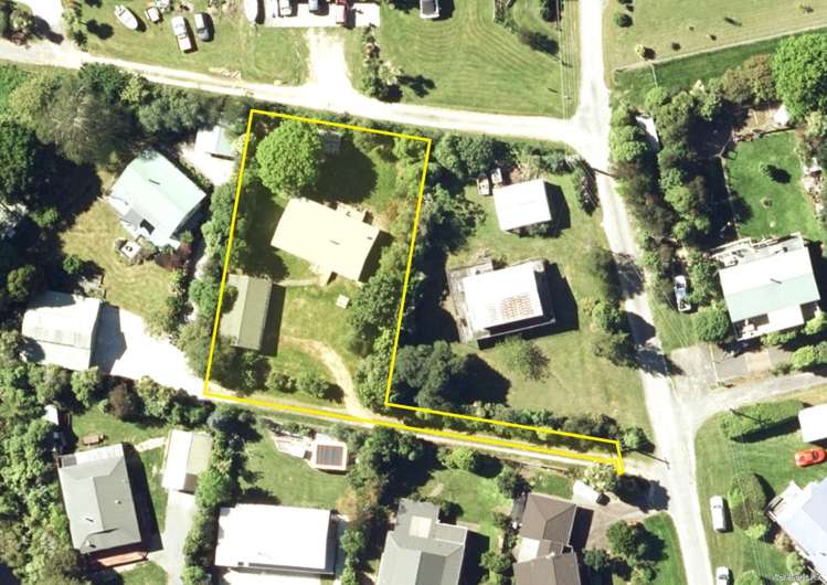 5a Lady Cobham Grove Anakiwa and Surrounds_19