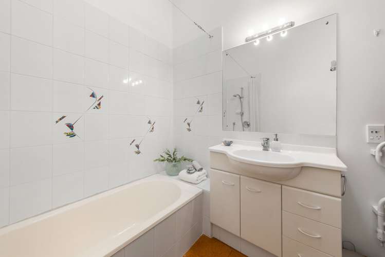 86 Taylors Road Mount Albert_18