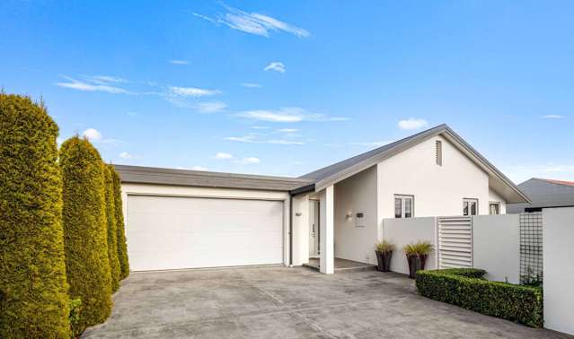 Easy Modern Living