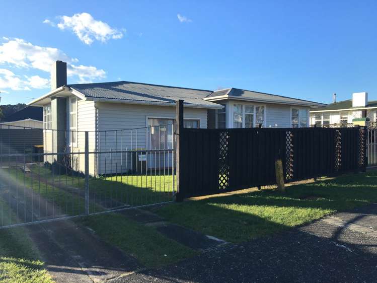 21 Melba Street Beach Haven_17