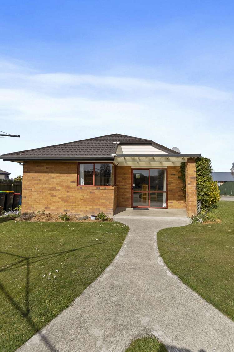 49 Pages Road Marchwiel_20