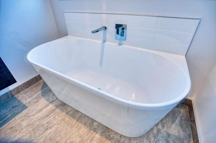 11A Hinau Crescent Kaiata_15