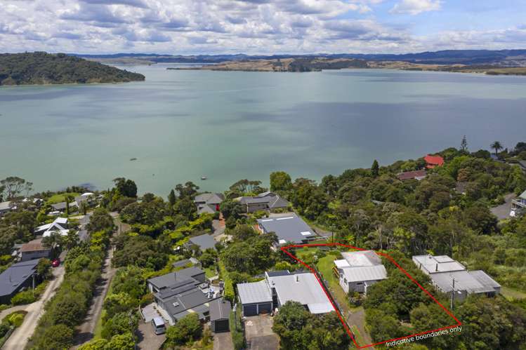 92 Greenslade Road Raglan_2