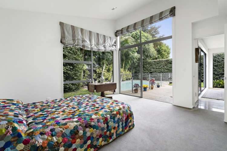 7 Golf Road Epsom_13