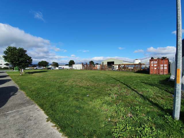 Vacant Land - Pivotal Corner Site