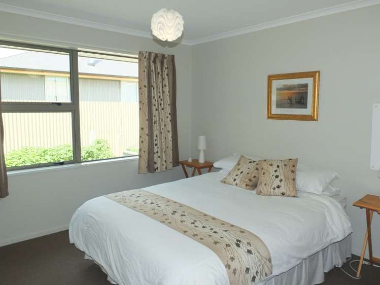 14 Coronet Place Otematata_12