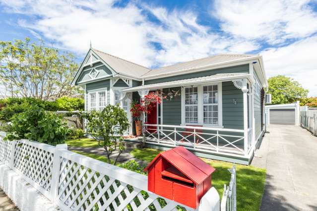 Dress Circle - Napier South