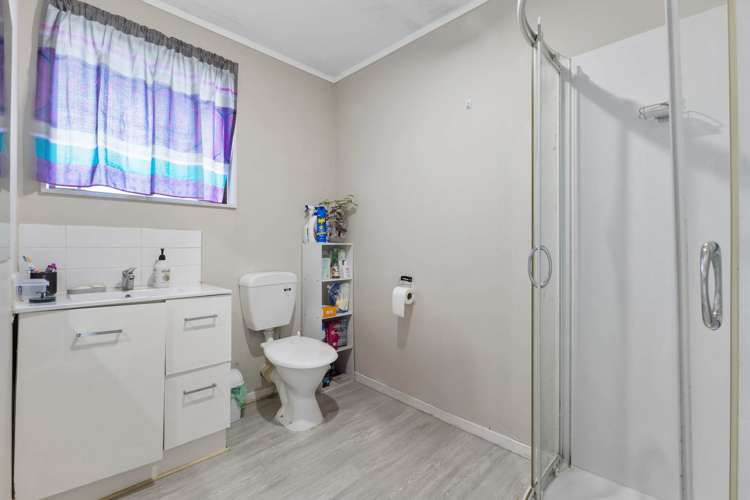 2/140A Old Wairoa Road Papakura_9