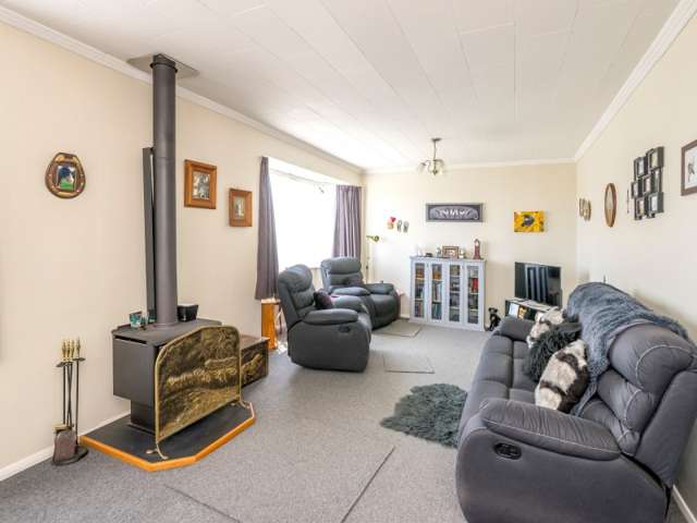 36 Roslyn Road Levin_1