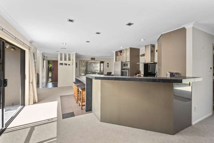 24 Devoy Drive Owhata_7