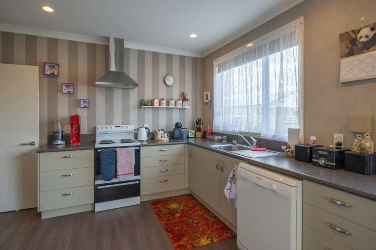 9 Toronto Street Gore Surrounds_7