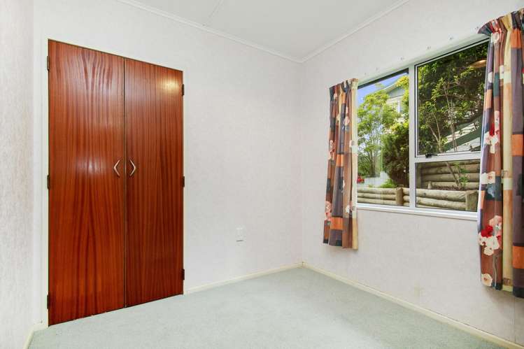 63 Holland Street Wainuiomata_14