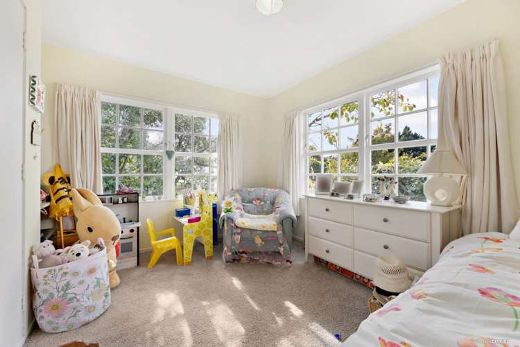 33 Glenmore Road Sunnyhills_18