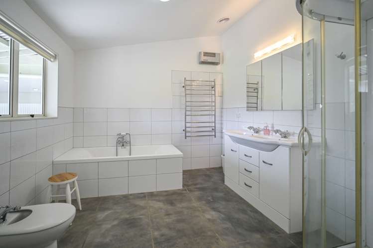 606 Ellison Road Parkvale_15